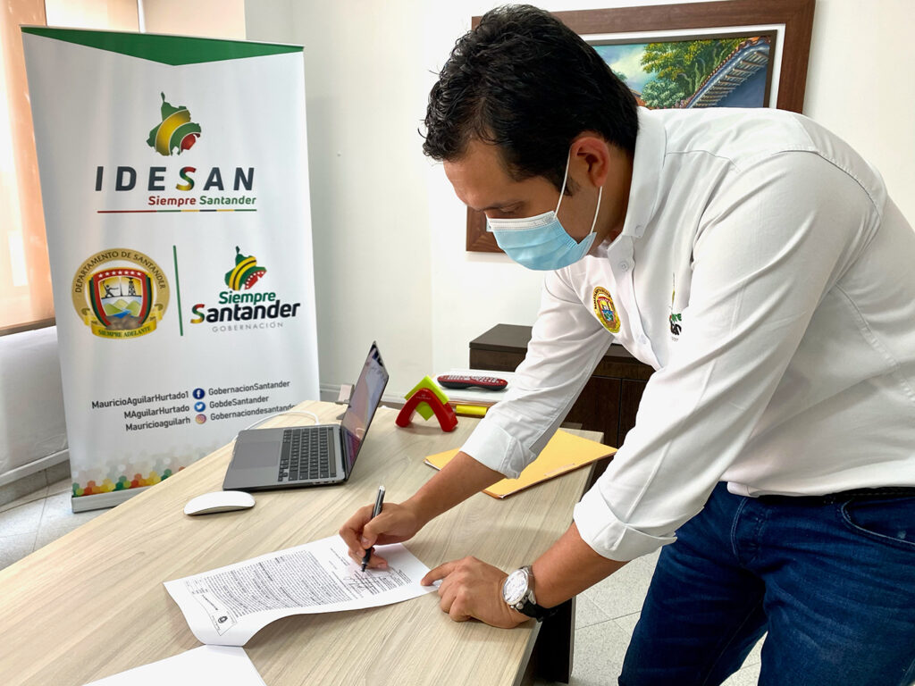 Convenio interadministrativo entre el IDESAN y la Secretaría de Vivienda
